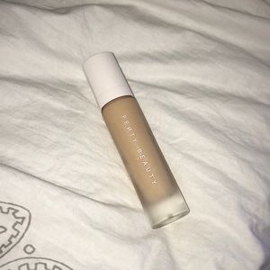 Fenty Beauty Pro Filt’r Soft Matte Foundation